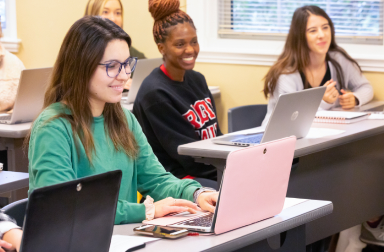 Students using their laptops in class at UL Lafayette.