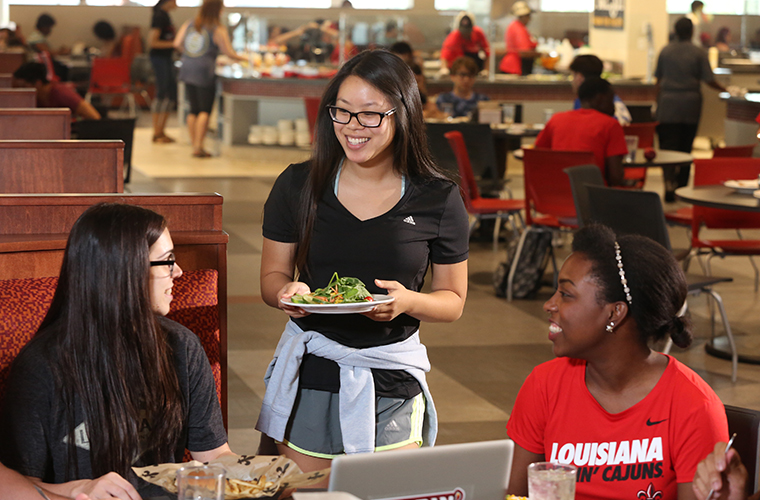 UL Lafayette students eat lunch in Cypress Dining Hall in the Student Union