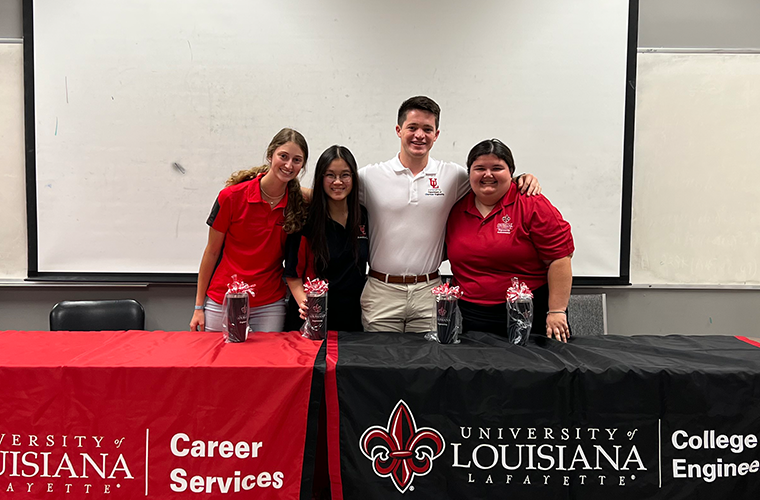UL Lafayette students sharing their Co-Operative Education experience at a College of Engineering panel discussion
