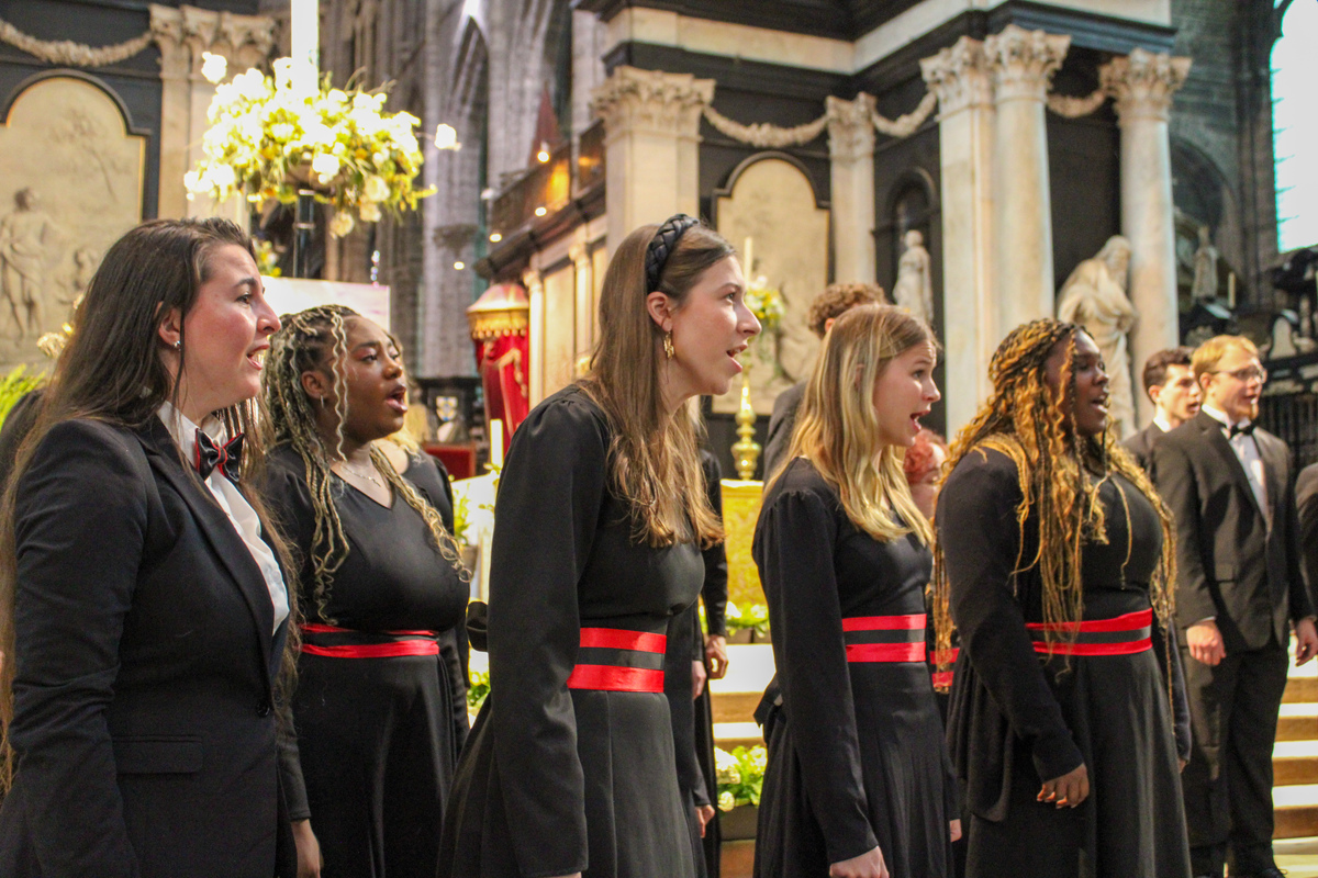 Chamber Singers at CantaRode International Choral Festival