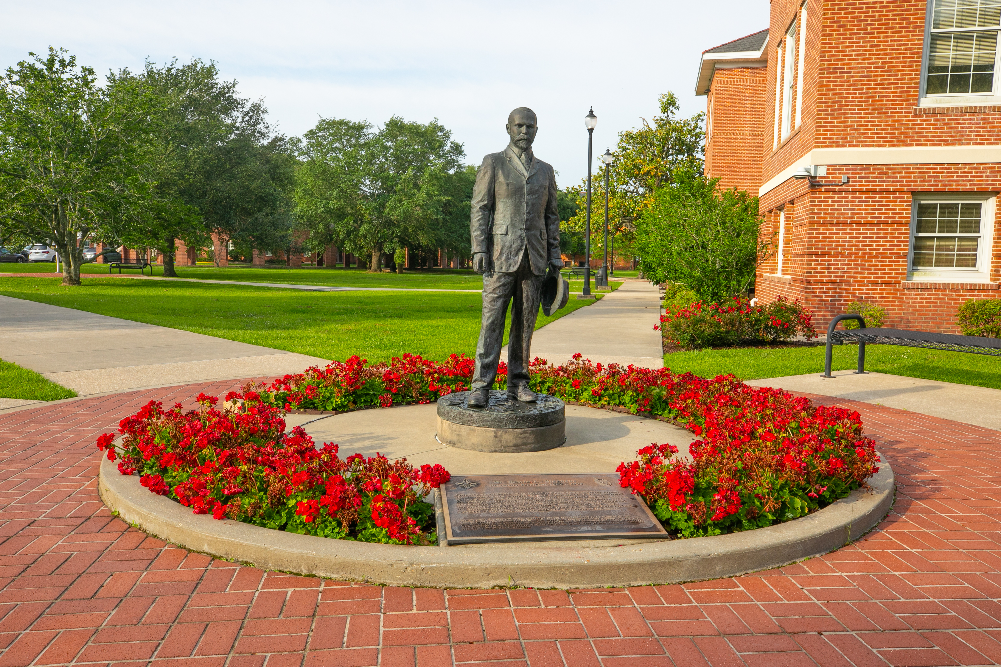 Photo of Dr. Stephens statue
