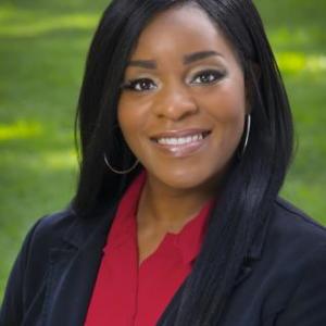 Headshot of Nicole Pillette