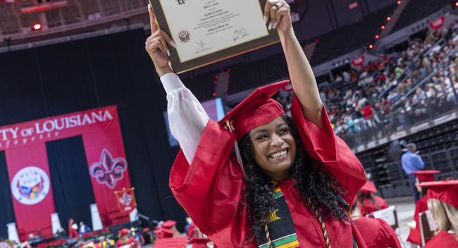 University conferring 1,214 degrees during Fall 2022 Commencement ceremonies