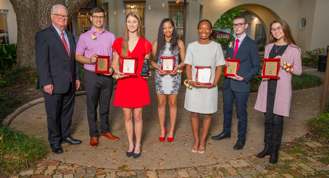 Eight UL Lafayette students recognized as Spring 2023 Outstanding Graduates