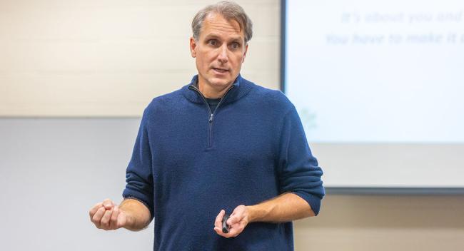 Dr. Brian Bolton has been named interim dean of the B. I. Moody III College of Business Administration at the University of Louisiana at Lafayette.
