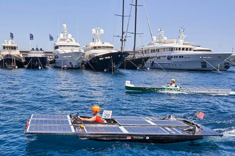 Mehanical engineering students in Monaco solar baot race