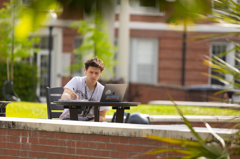 Students recognized for academic success on Spring 2025 President's, Dean's lists