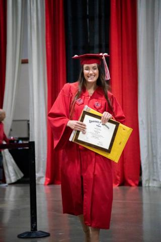 Payton Phares earned her bachelor's degree in Health Promotion and Wellness online at the University of Louisiana at Lafayette